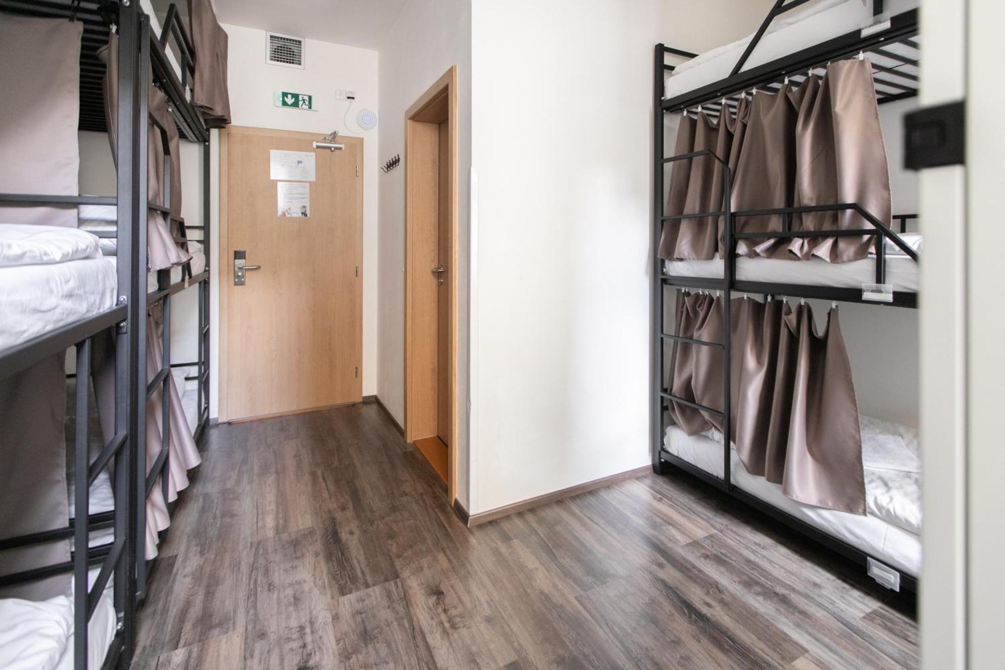 Hostal Mandarinka *